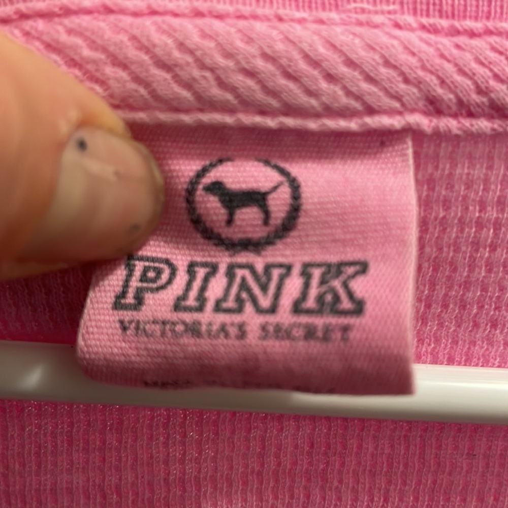 VS PINK thermal vneck size medium - Picture 2 of 2
